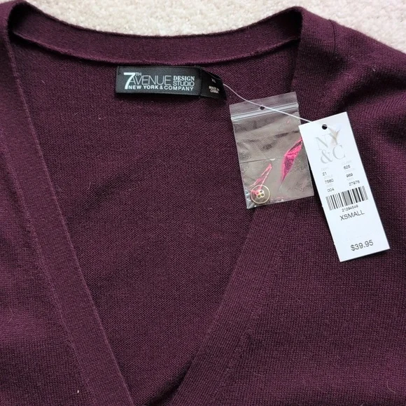 NWT New York & Company Burgundy Cardigan And Cami Set XS - Picture 3 of 5